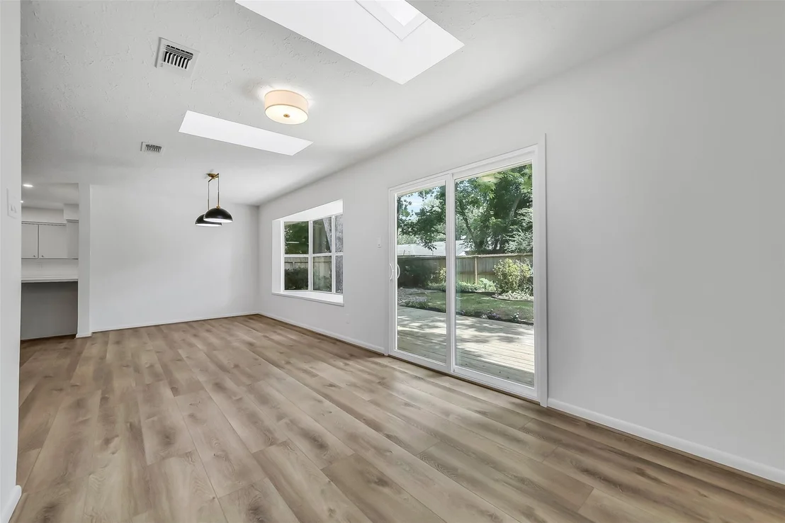 Photo of 1617 Wavecrest Lane