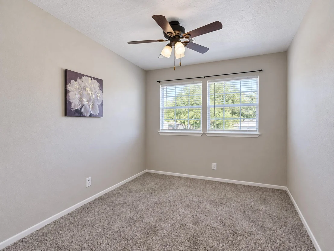 Photo of 3107 Edgewood Drive
