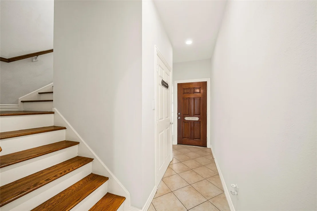 Photo of 6111 Windwater Pointe