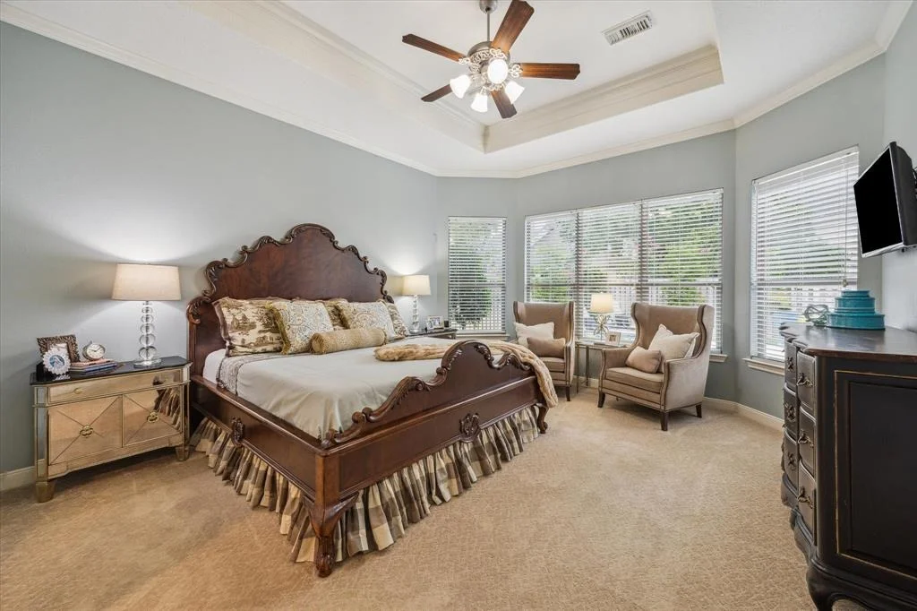 Photo of 63 E Beckonvale Circle