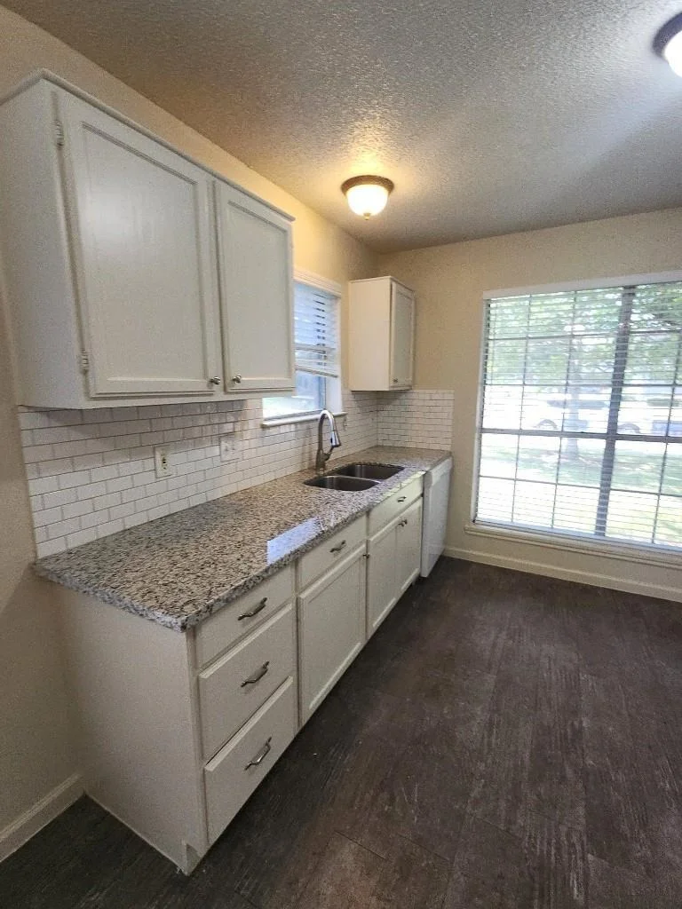 Photo of 3835 Brookwind Drive