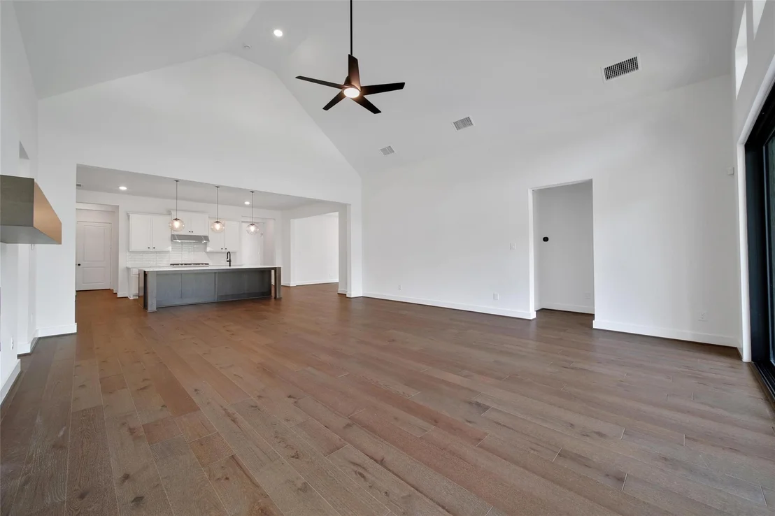 Photo of 4691 Bridgewood Drive