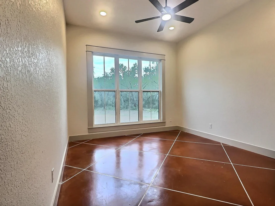Photo of 1186 Old Pearsall Road