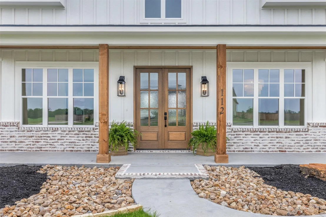 Photo of 112 Court Side Drive