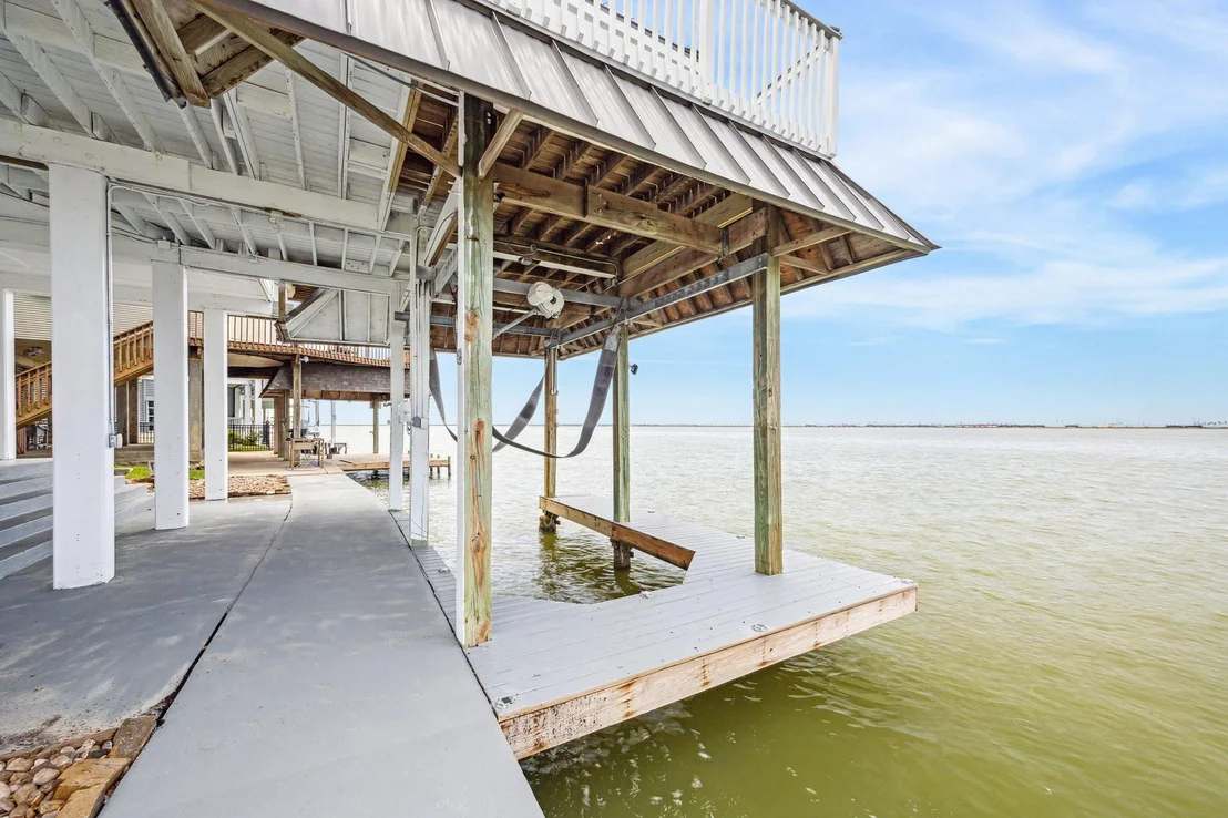 Photo of 1322 Outrigger