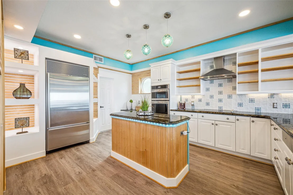Photo of 1322 Outrigger