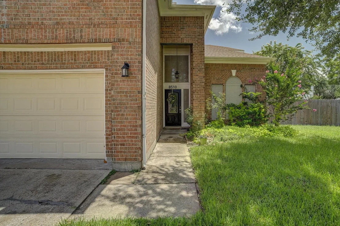 Photo of 8510 Willancy Lane