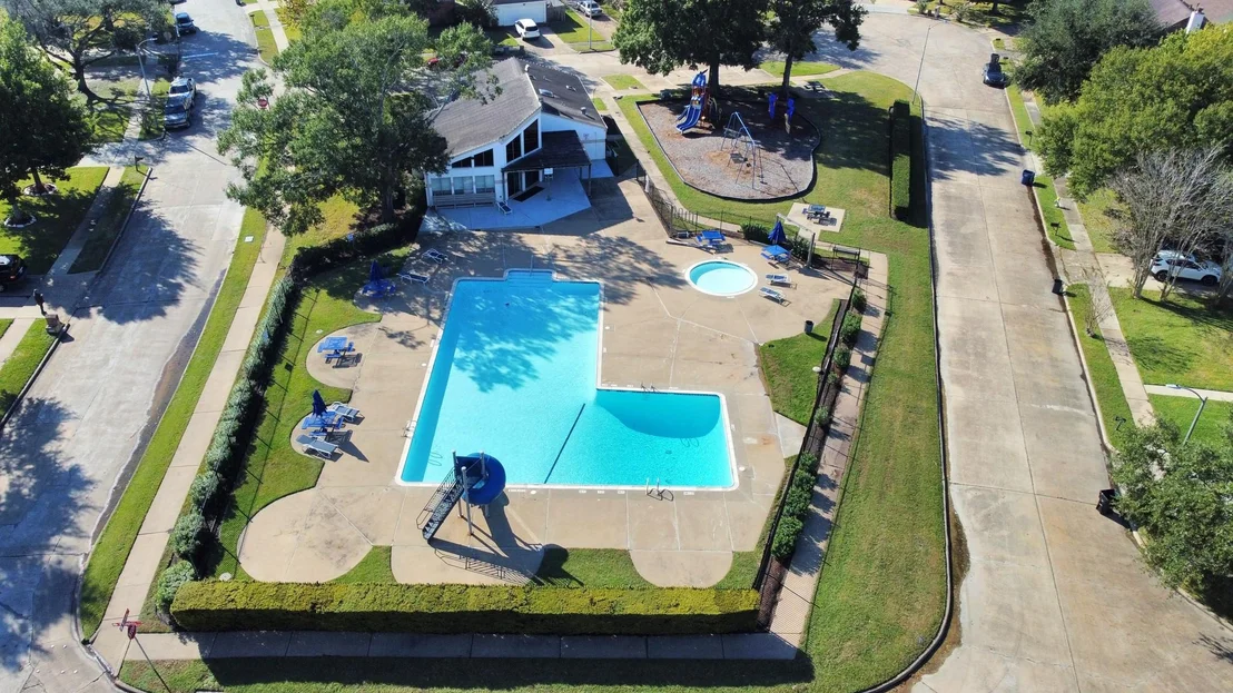 Photo of 2531 Willow Drive