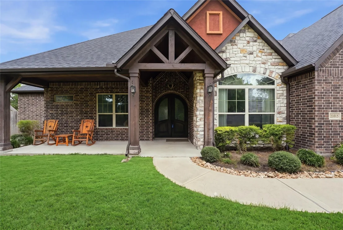Photo of 21015 Briar Willow Drive