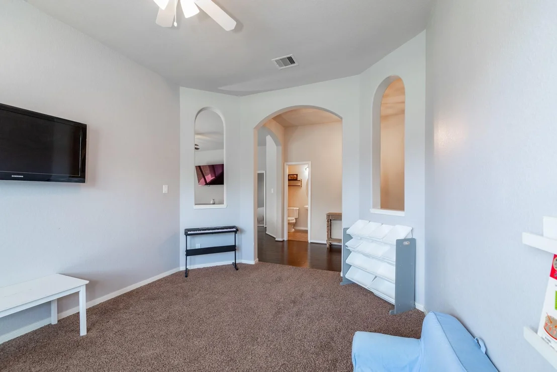 Photo of 25635 Farrier Drive