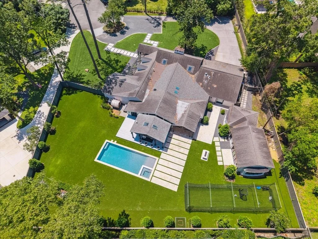 Photo of 225 Millbrook Street