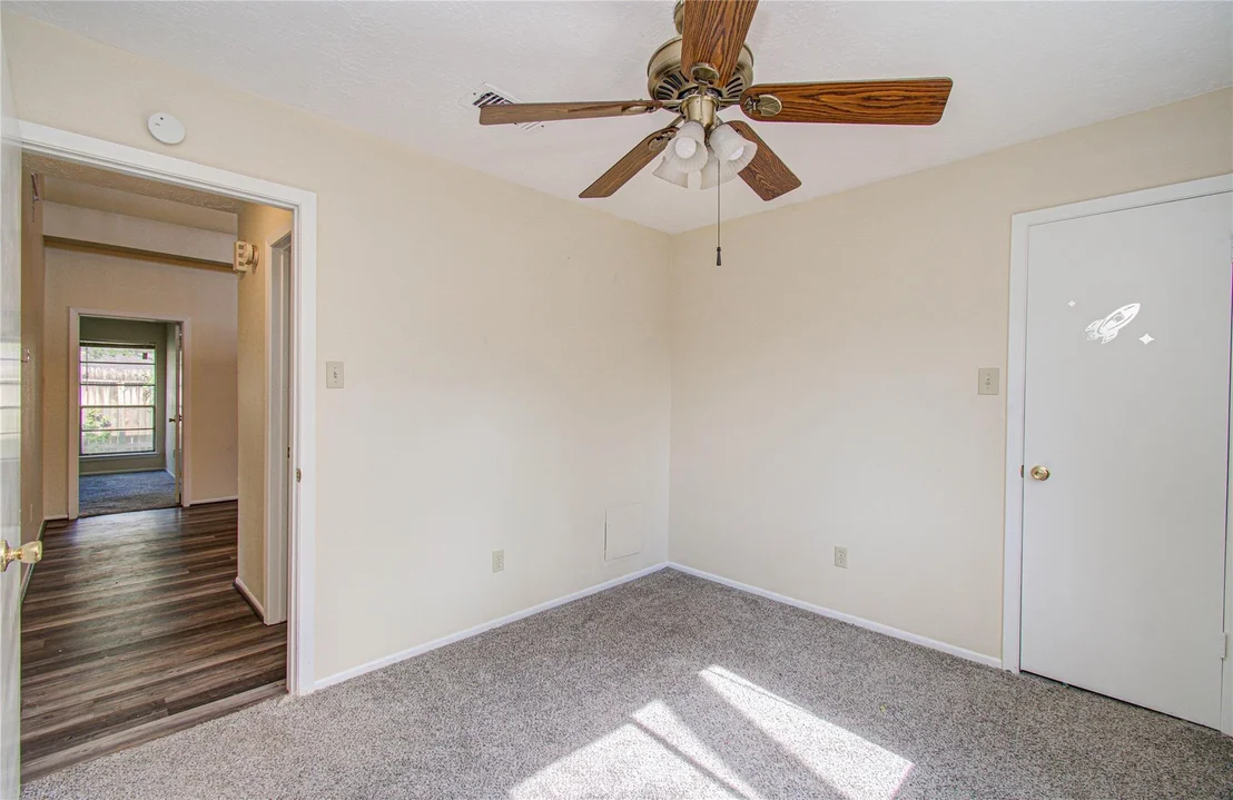 Photo of 4911 Tealgate Drive