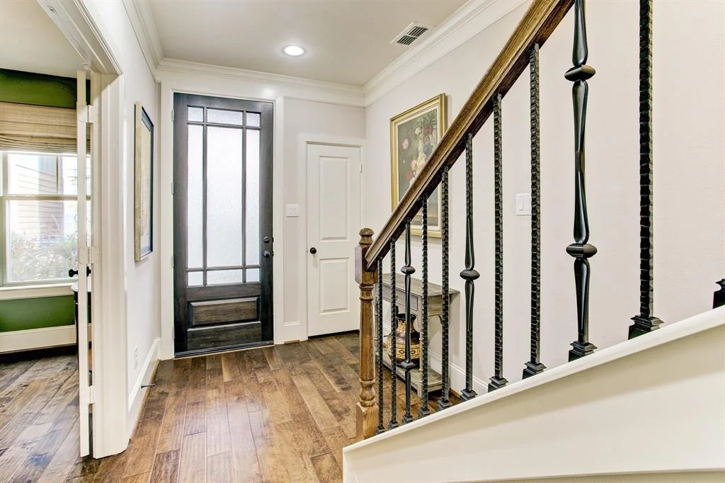 Photo of 710 N Shepherd Drive