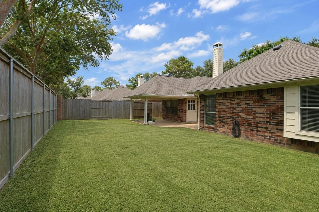 Photo of 18111 Brookes Bend