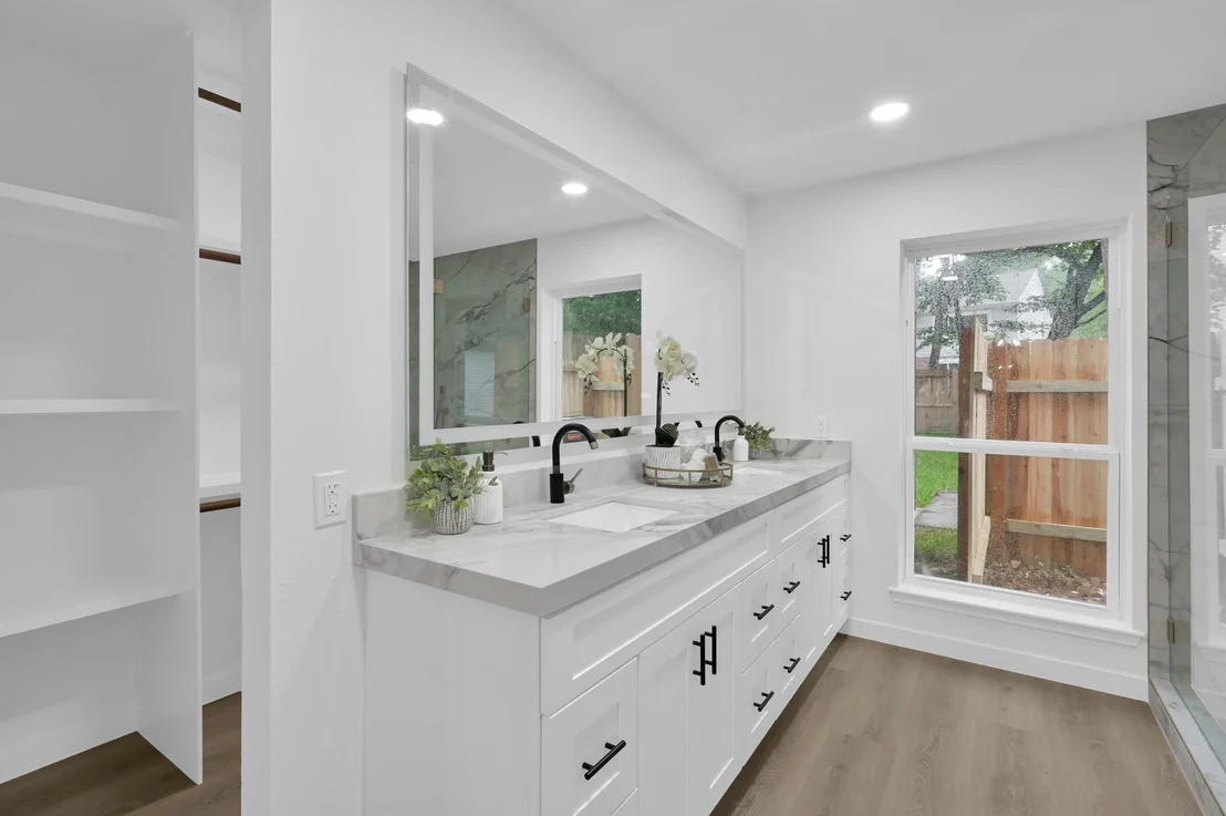Photo of 70 Breezy Point Place