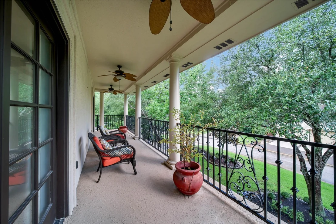 Photo of 70 W Ambassador Bend