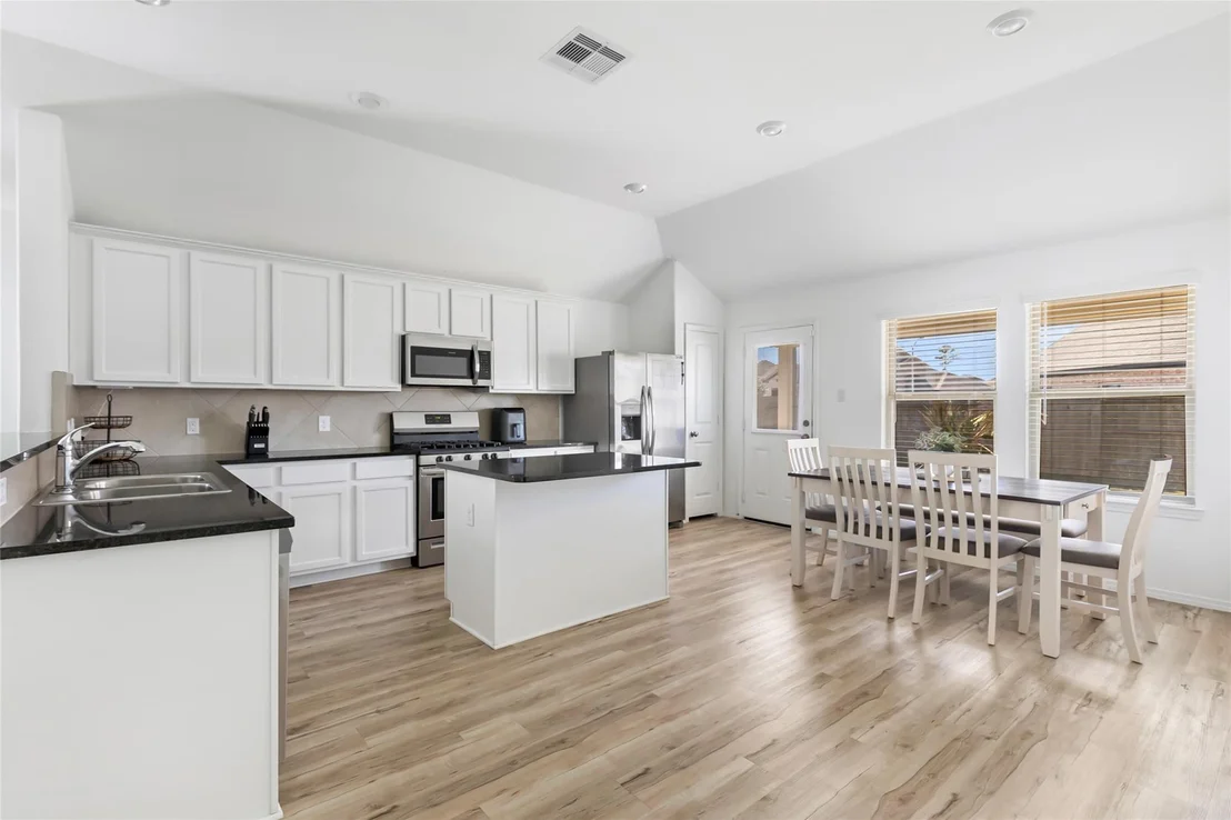Photo of 1127 Bulwark Drive
