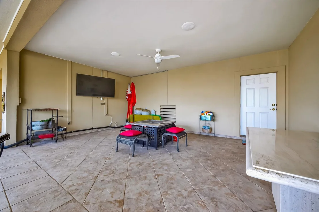 Photo of 2242 Marina Way
