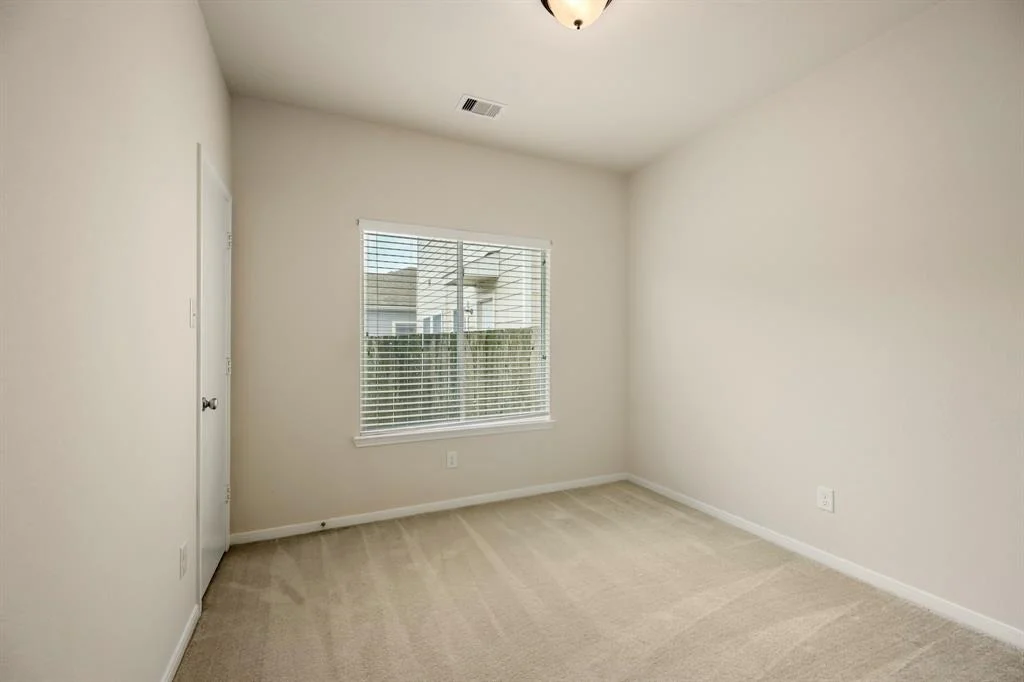 Photo of 4030 Mossy Place Lane