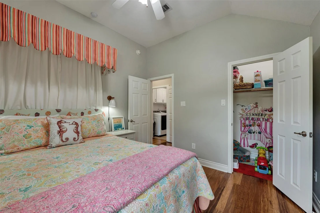 Photo of 73 Borondo Reach