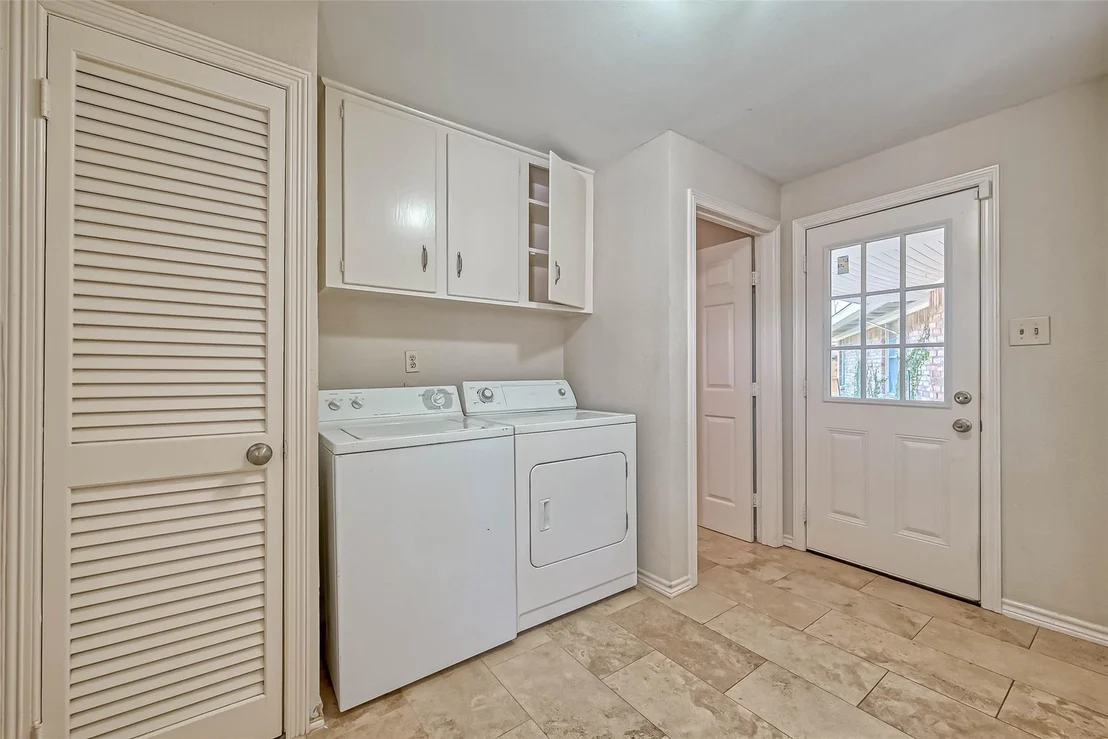 Photo of 9707 Kit Street