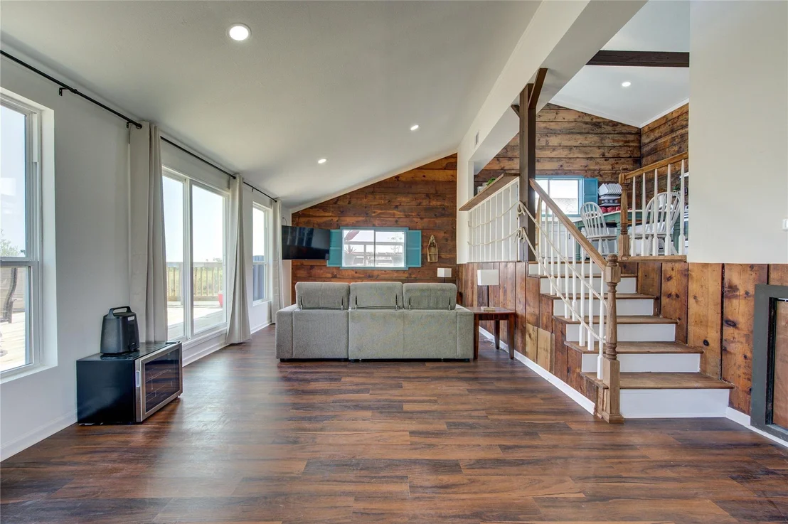 Photo of 411 Galley Way