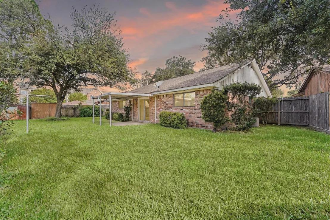 Photo of 6031 Viking Drive