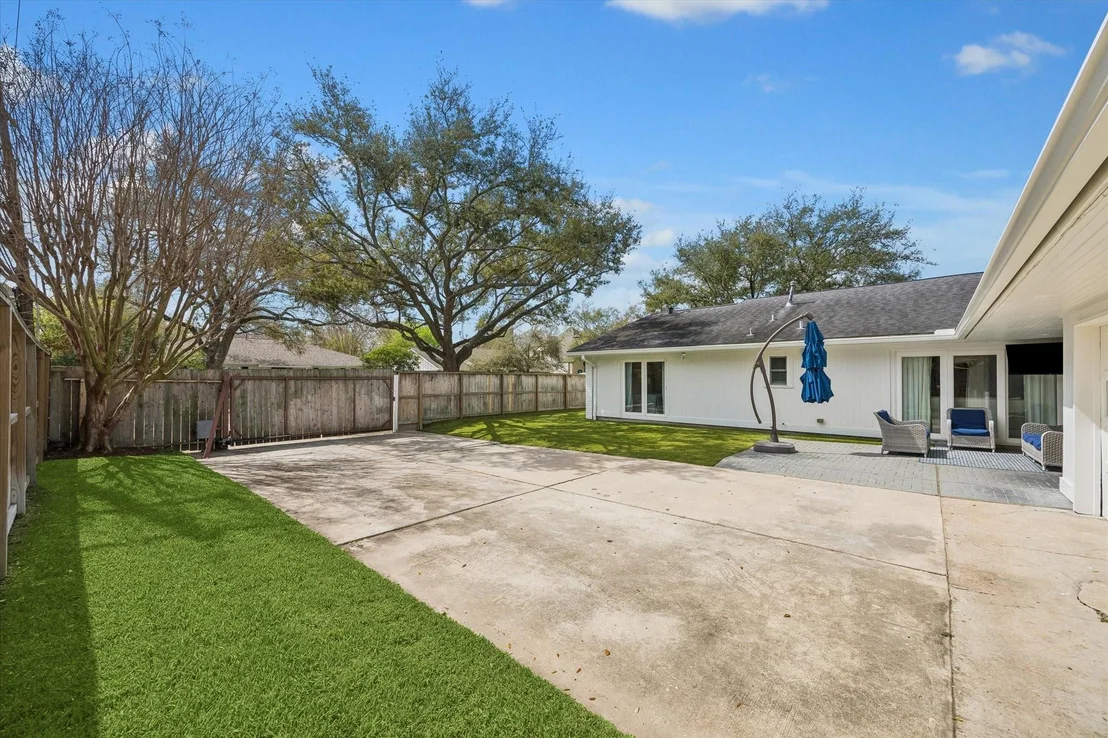 Photo of 2511 Briarmead Drive