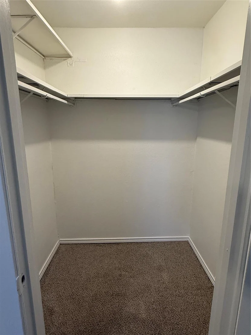 Photo of Unit 279B at 2501 Gulf Freeway