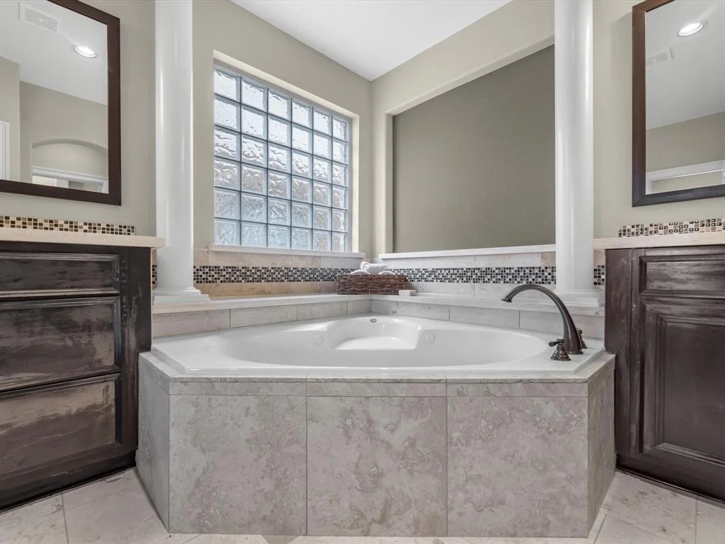 Photo of 330 Honeysuckle Vine Drive