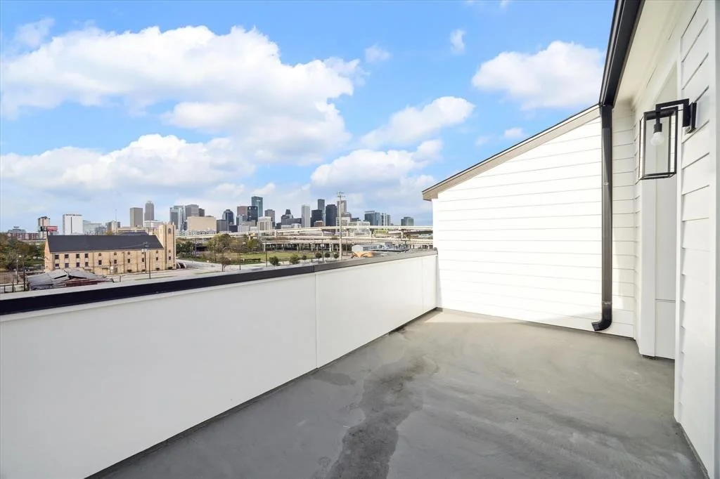 Photo of 2115 Emancipation Avenue