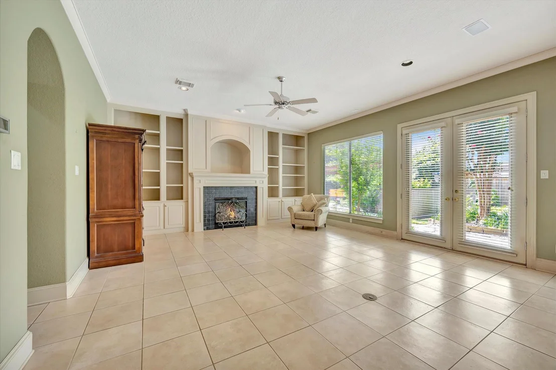 Photo of 604 Harborside Way