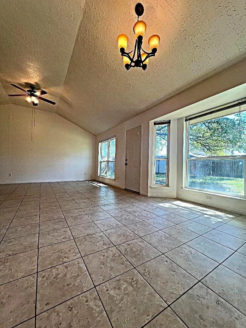Photo of 13907 Flagstone Drive