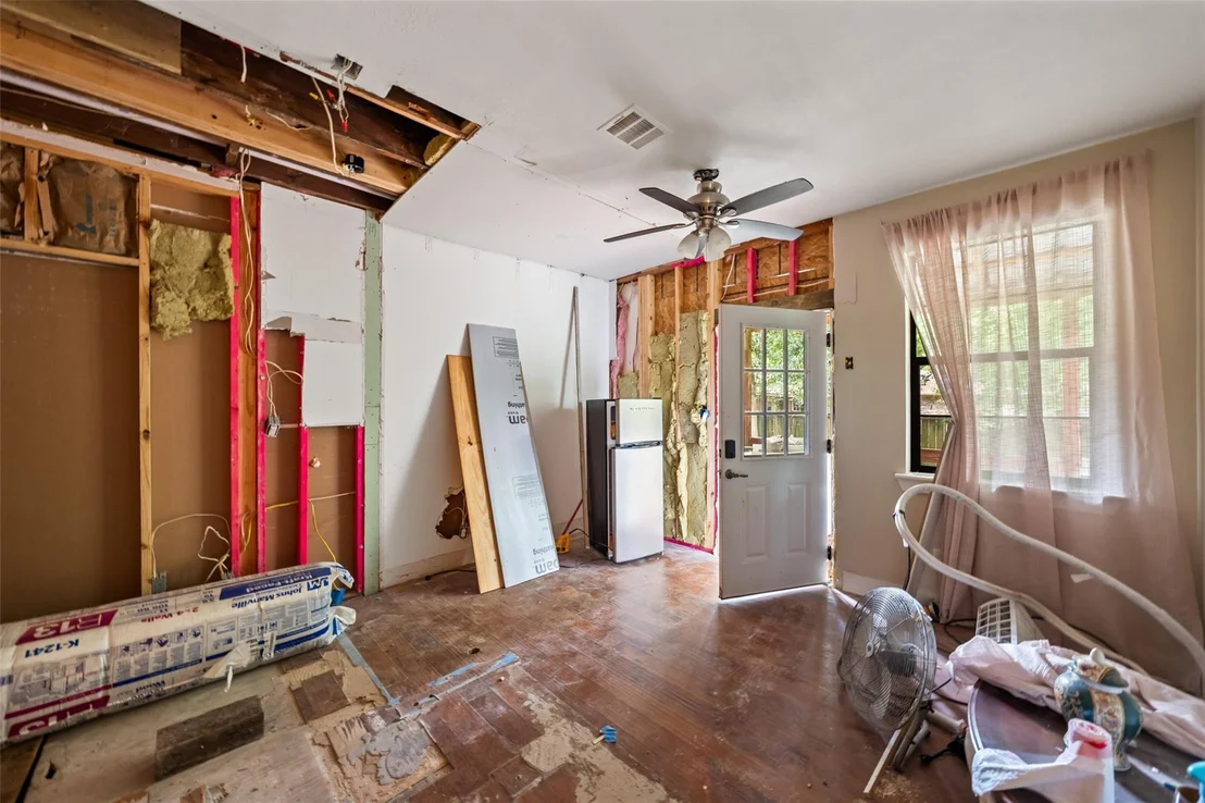 Photo of 2319 Creekleaf Road