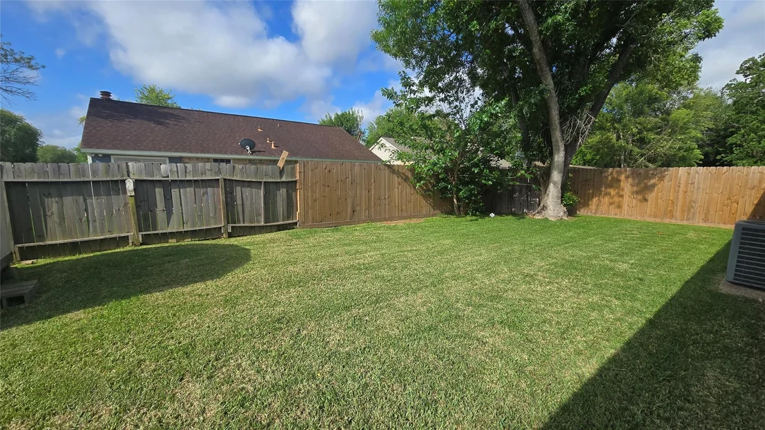 Photo of 6934 Tara Drive