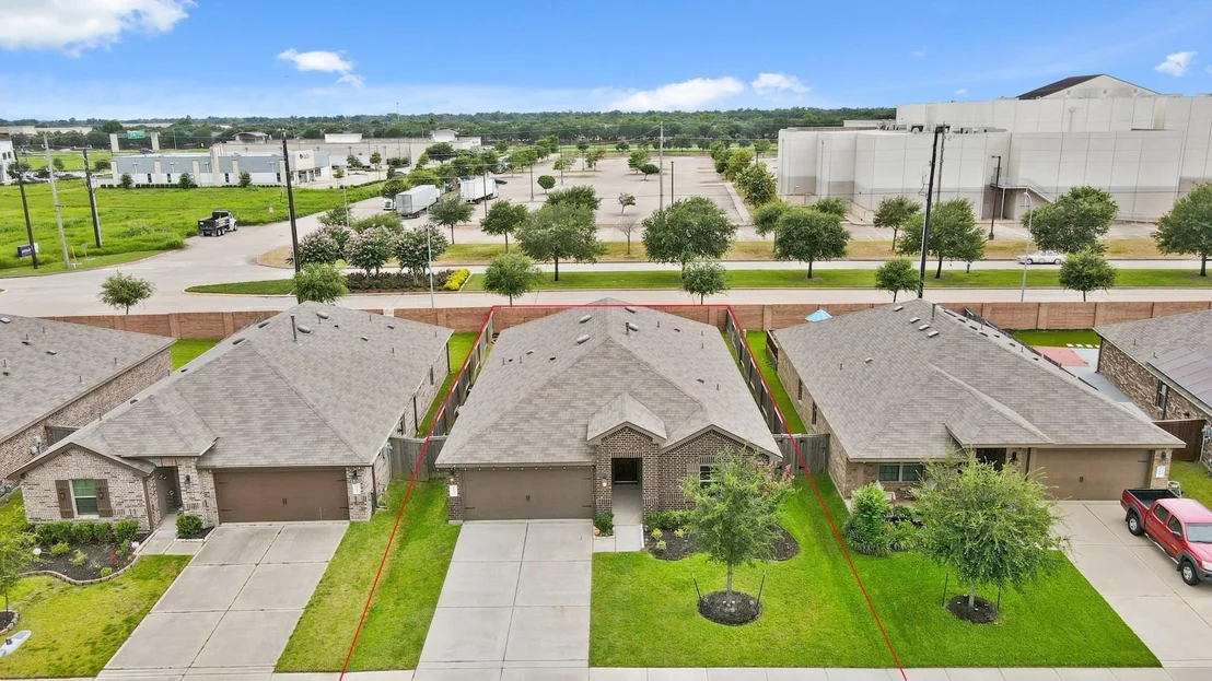 Photo of 21047 Warrender Terrace Lane