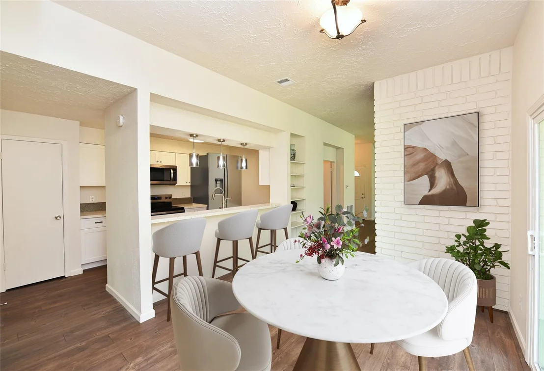 Photo of 16007 Ridgegreen Drive