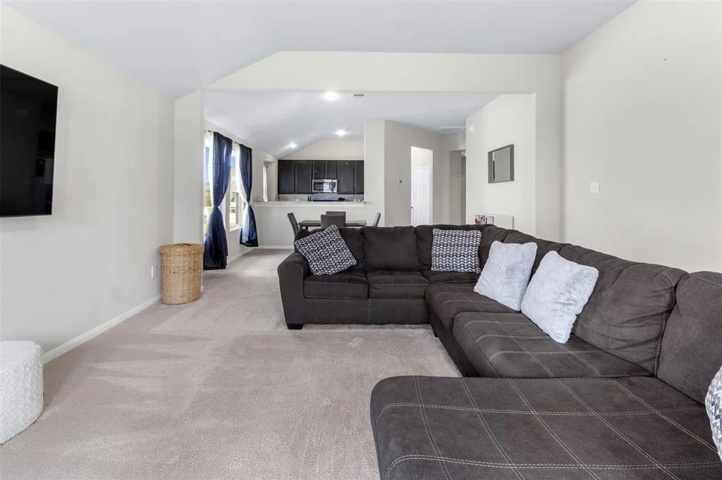 Photo of 2906 Silverhorn Lane