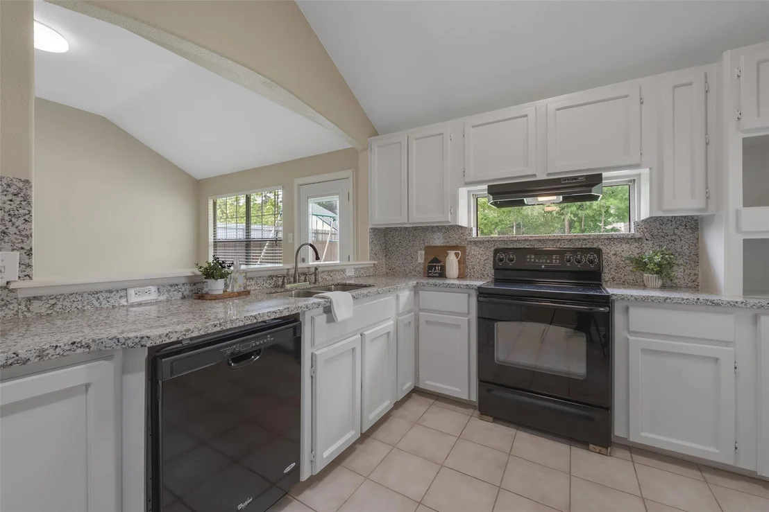 Photo of 25610 Dogwood Lane