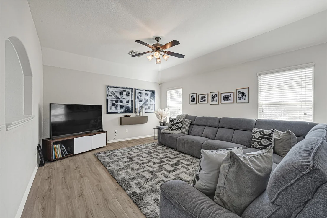 Photo of 27 Hearthwick Road
