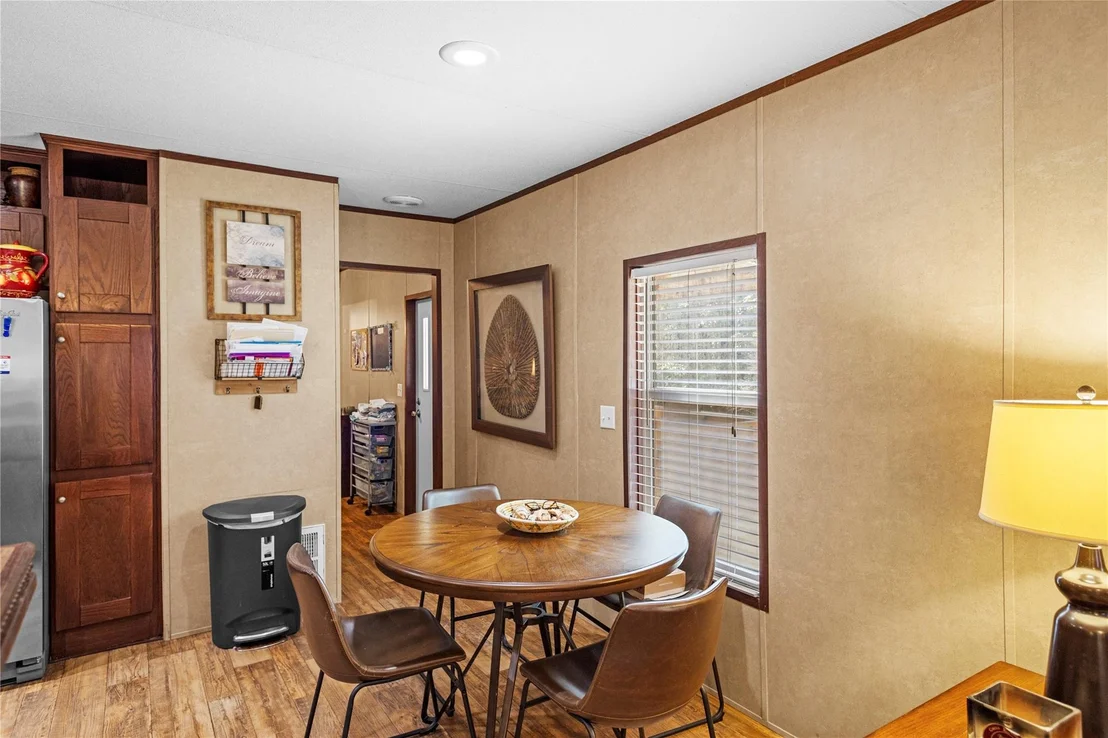 Photo of 375 Chestnut Bend