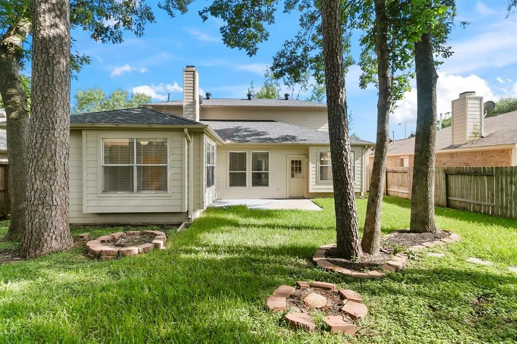 Photo of 6019 Knollwood Trail