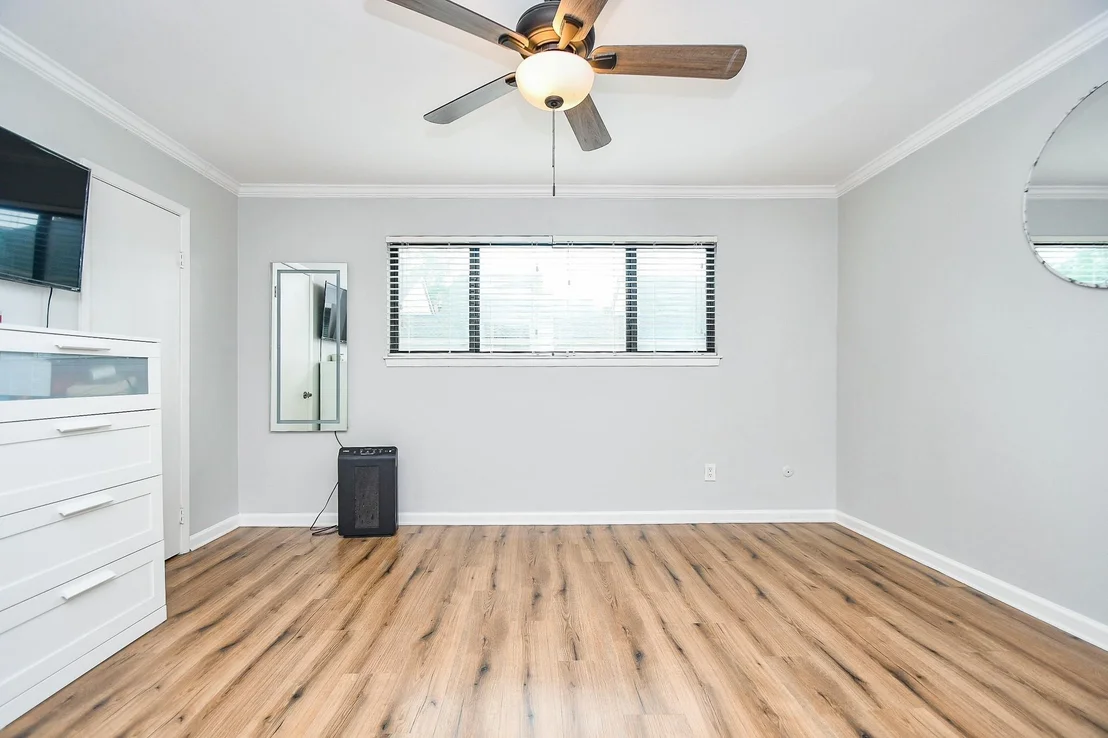 Photo of Unit 10 at 1908 Augusta Drive