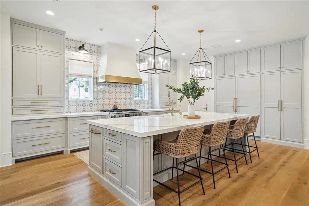 Photo of 415 Coachman Lane