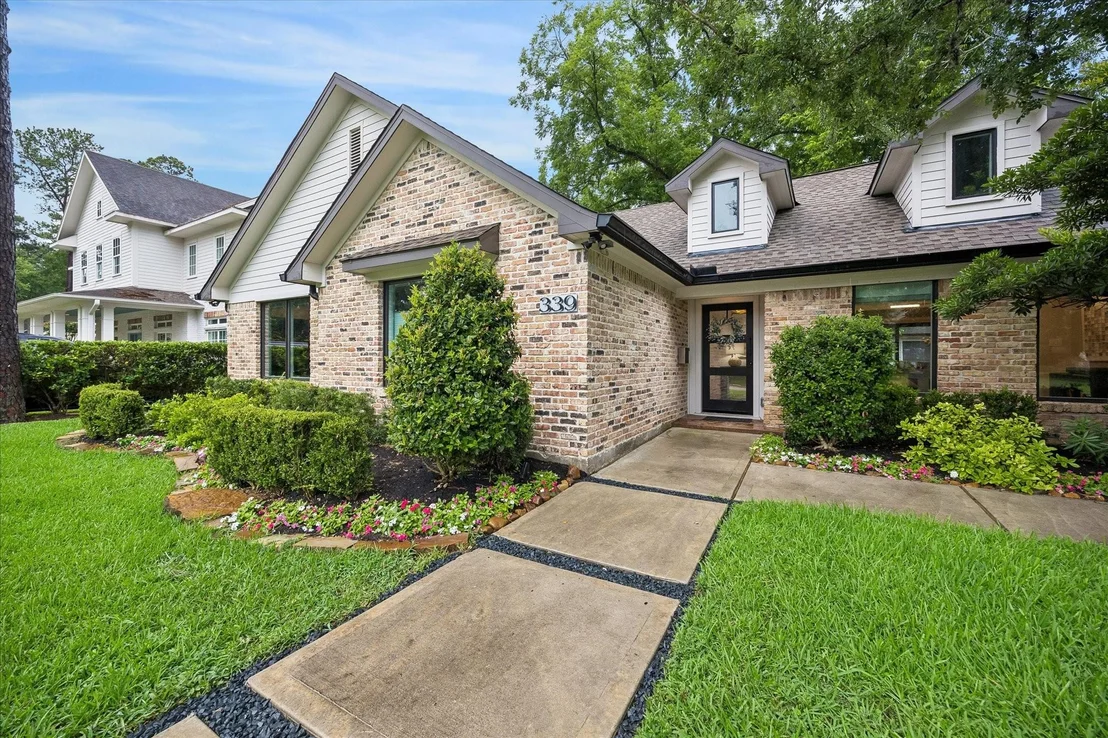 Photo of 339 Wycliffe Drive