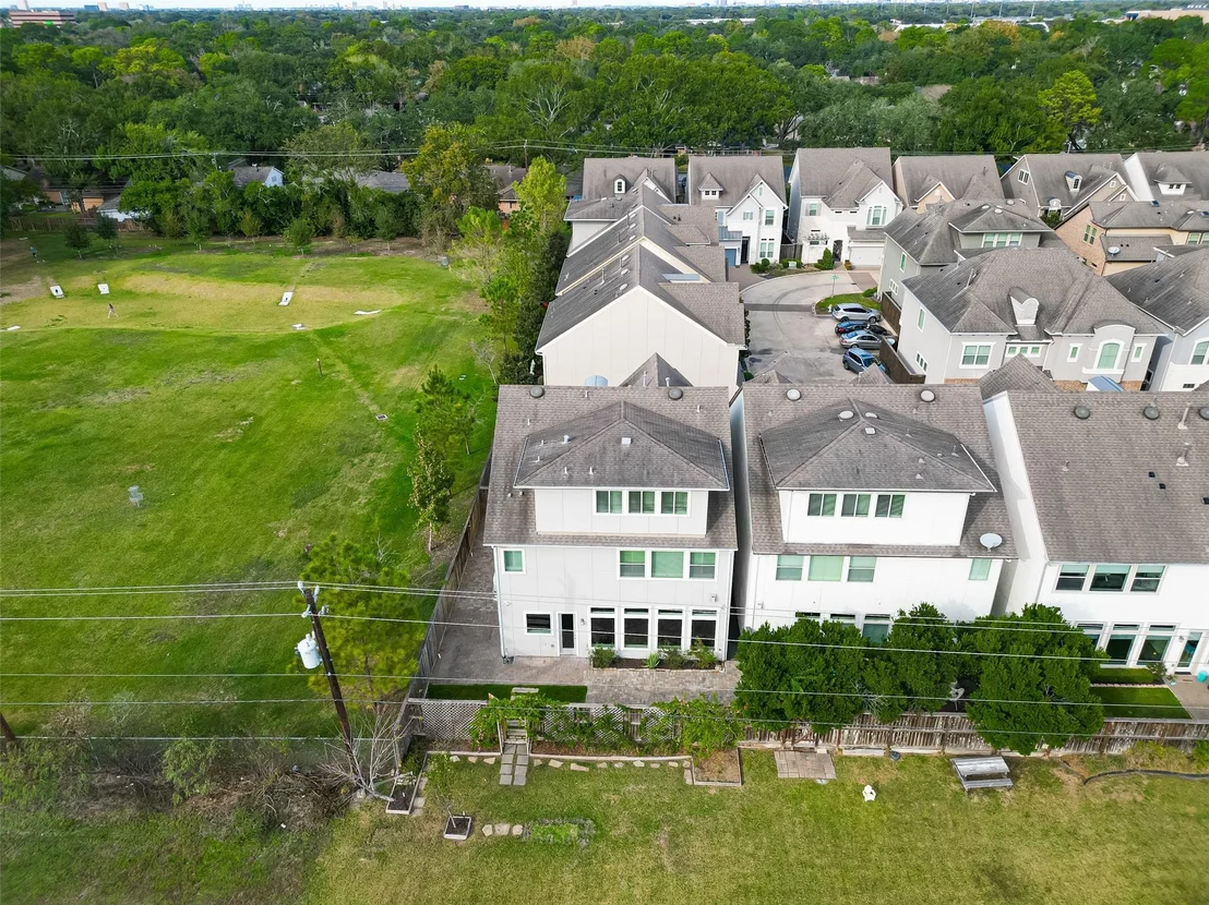 Photo of 10514 Hess Lane