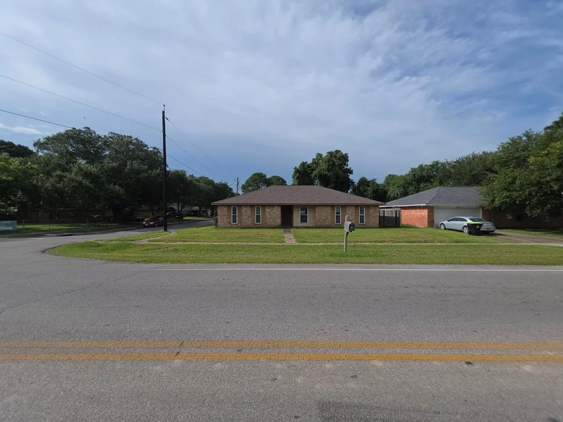 Photo of 2218 Hamman Road