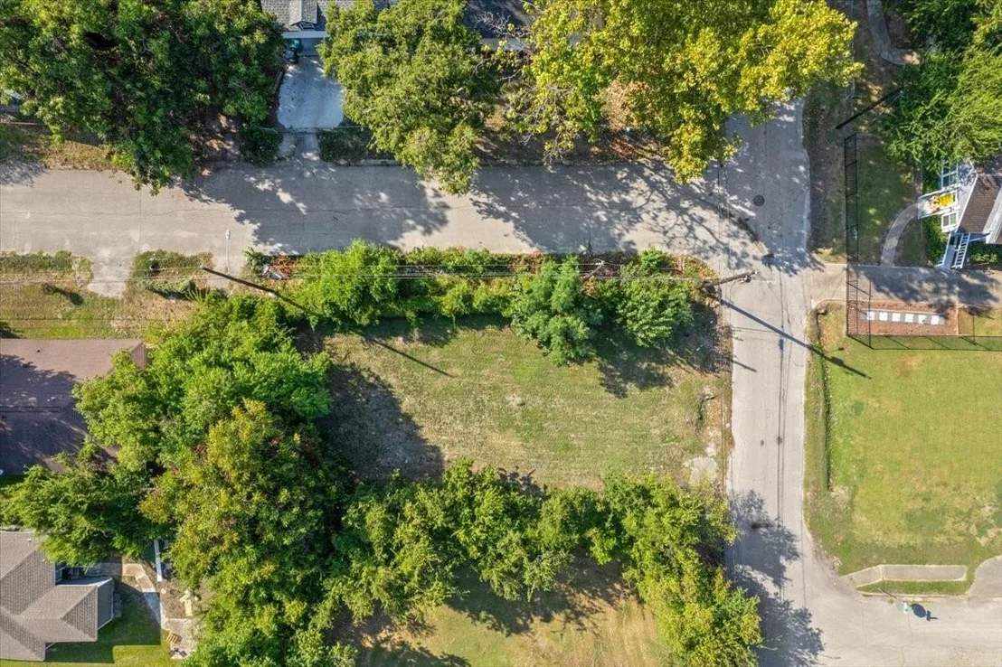 Photo of 2302 Chew Street Street
