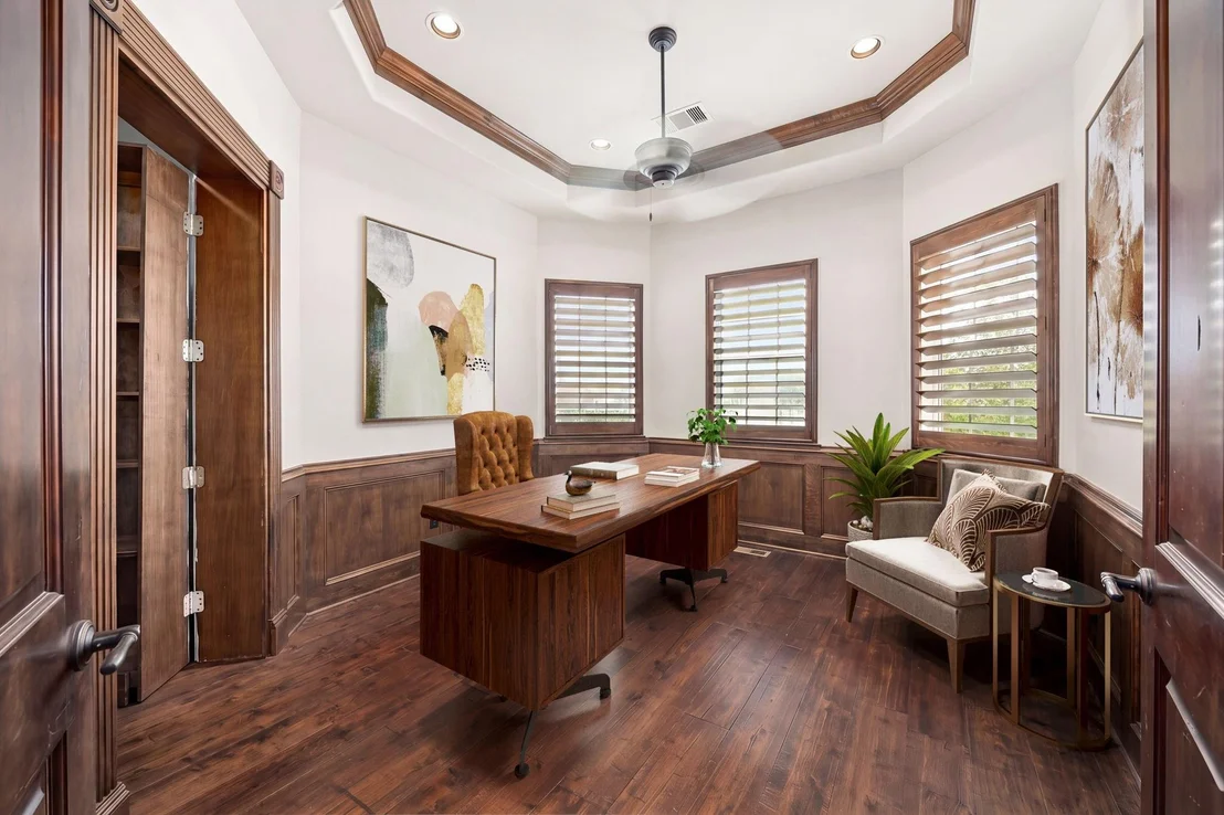 Photo of 915 Windsor Woods Lane
