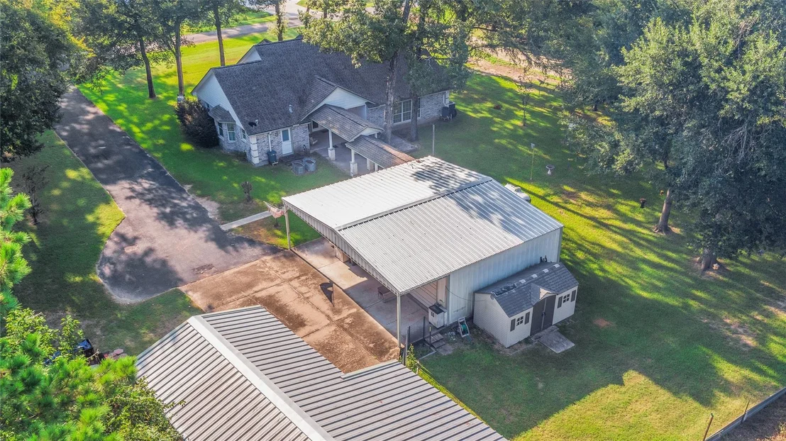 Photo of 27047 Holly Drive